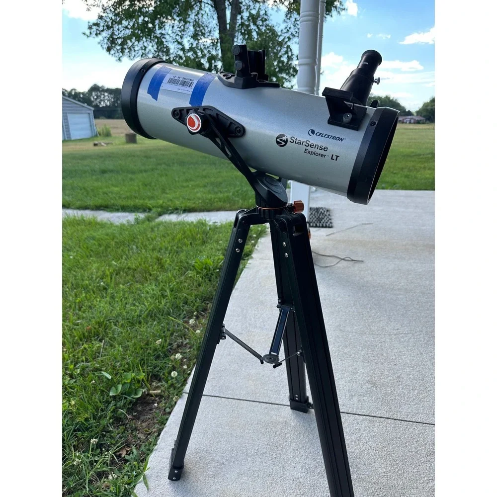 Celestron StarSense Explorer LT 114AZ Newtonian Reflector Telescope Silver